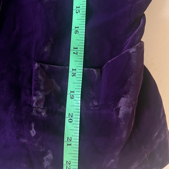 Yves Saint Laurent Rich Purple Velvet Blazer with Black Buttons - Picture 11 of 14